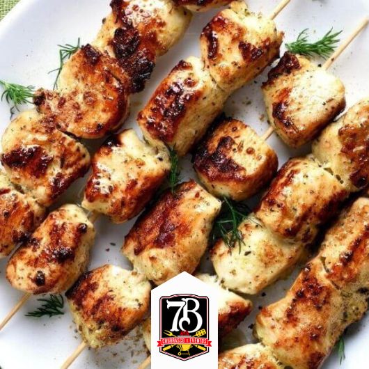 ESPETINHO DE FRANGO ESPETINHO DE FRANGO