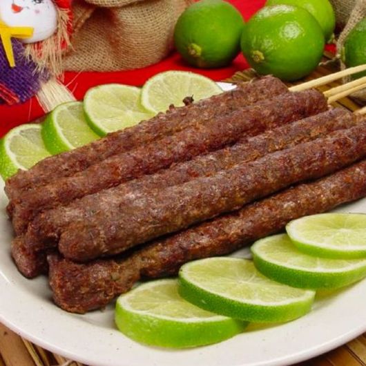 ESPETINHO DE KAFTA ESPETINHO DE KAFTA